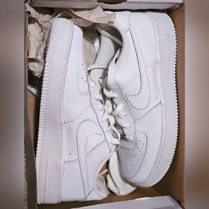 Nike Air Force 1s Low